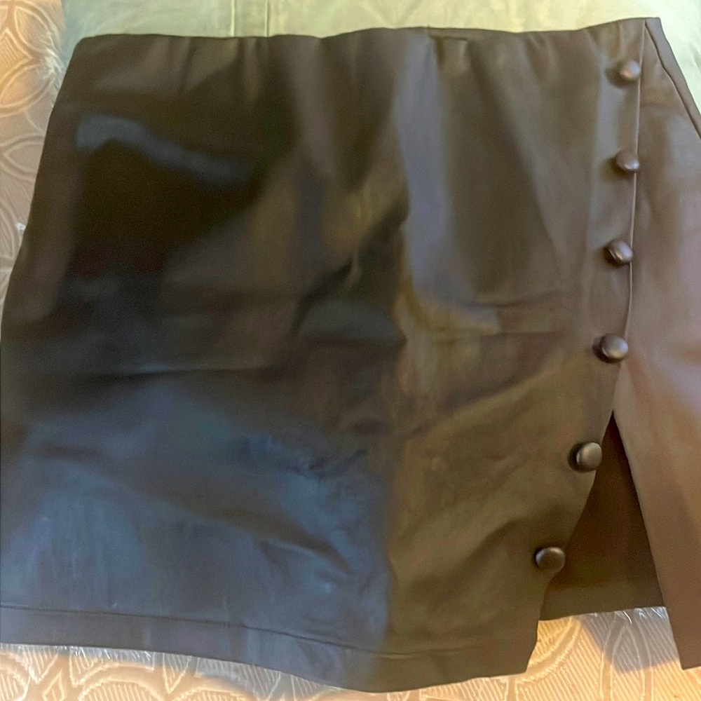 Black skort with side slit